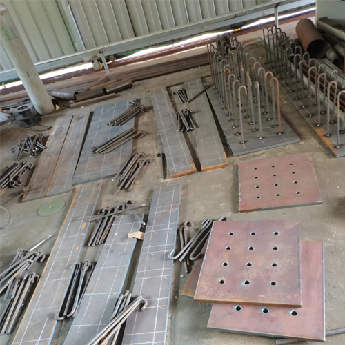 有哪些其他因素会影响上饶预埋件位置的确定？